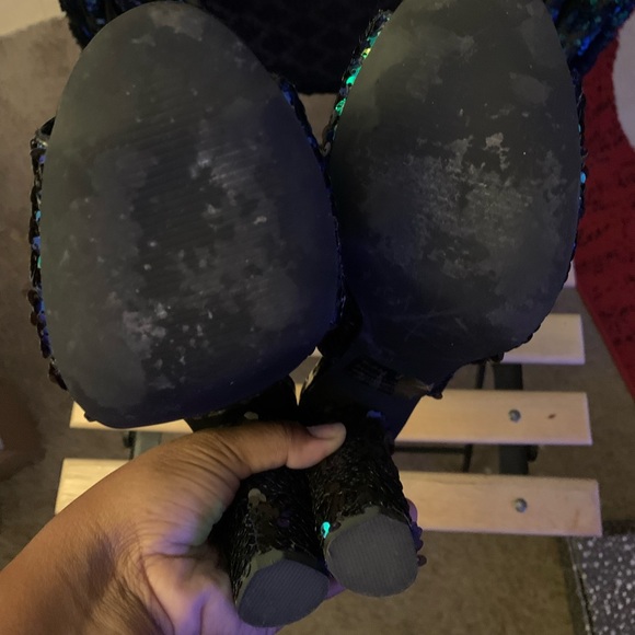 Size 8 1/2 booties with matching blazer (medium) - Picture 5 of 12